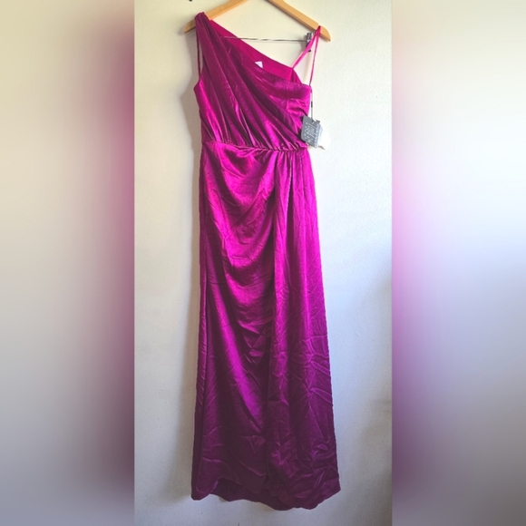 Ieena for Mac Duggal, Gathered One Shoulder Satin Faux Wrap Gown,Berry, 4 -NEW! - Picture 6 of 12